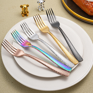 Ensemble <span class=keywords><strong>de</strong></span> couverts en acier inoxydable martelé en or en vrac couteau <span class=keywords><strong>de</strong></span> <span class=keywords><strong>table</strong></span> <span class=keywords><strong>de</strong></span> restaurant cuillère fourchette ensembles <span class=keywords><strong>de</strong></span> couverts <span class=keywords><strong>de</strong></span> mariage - Product Image 6