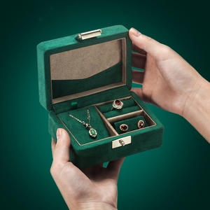 Estuche Portátil para Joyas, Color Verde Esmeralda, Mini Estuche de Viaje para Joyas - Product Image 4