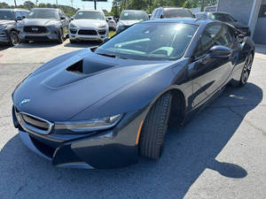 2016 I8 AWD Coupé 2 portes Boîte manuelle/automatique Volant à gauche Toit ouvrant Caméra de recul Sièges en cuir LED - Product Image 4