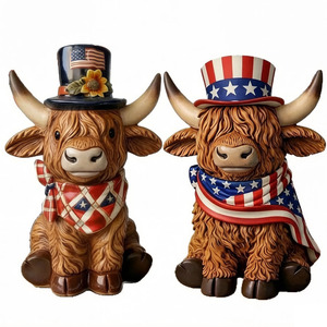 Statue en résine de vache des Highlands pour le 4 juillet, ornement de bureau sur le thème de la fête de l'Indépendance - Product Image 1