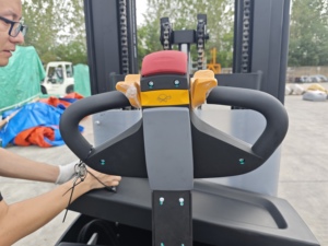 Almacén Montacargas Electrico 1.5Ton 2Ton Reach Truck Stacker Carretilla elevadora con 5M 6M 7M <span class=keywords><strong>8M</strong></span> 9M 10M 12M Altura de elevación - Product Image 6