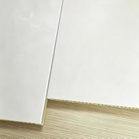 Panneaux de plafond en PVC écologiques de 7 mm d'épaisseur avec design imitation bois, ignifuges et imperméables, carreaux de 24x24 pouces