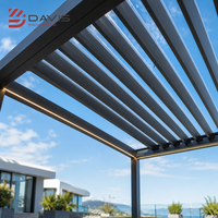 Pergola pliante d'extérieur en aluminium avec système de toit rétractable pour hôtel, restaurant, complexe hôtelier et utilisation en projet