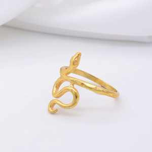 Anillos de serpiente ajustables abiertos de banda ancha trenzada de eslabones chapados en oro de 18 quilates, Nueva joyería geométrica de latón a la moda para mujeres para fiestas - Product Image 2