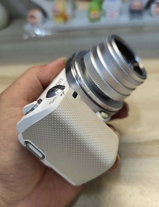 Cámara Sony NEX-5N de 16MP Full HD Usada en Oferta - Product Image 4