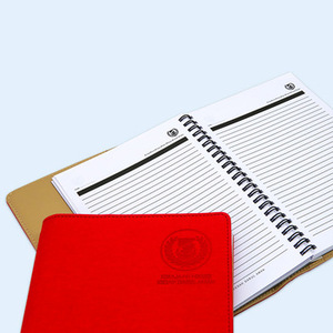 Quaderno con Copertina Rigida <span class=keywords><strong>Rossa</strong></span> Personalizzata all'Ingrosso Tessuto Morbido con Stampa a Caldo Carta Offset Rilegatura a Spirale - Product Image 6