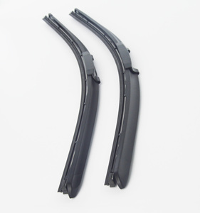 Adaptateur de lèvre d'essuie-glace remplaçable avec revêtement en graphite et caoutchouc naturel pour Toyota RAV4 Camry Ford F-150 Honda CR-V <span class=keywords><strong>Tesla</strong></span> <span class=keywords><strong>Model</strong></span> Y/<span class=keywords><strong>3</strong></span> - Product Image 1