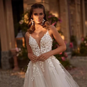Vestido de Novia Estilo Europeo Americano, Sin Tirantes, Espalda Descubierta, Cintura Natural, Transpirable, Detalles de Encaje, Cola Corta, para Bodas al Aire Libre, Playa u Hotel - Product Image 3