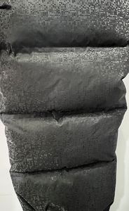 ผ้าไนลอนพรีเมียม 100% ทอเรียบ พร้อมกระบวนการเคลือบกระดาษกันรอย ขนาดกว้าง 57 นิ้ว น้ำหนัก 128 แกรมต่อตารางเมตร ผ้าทอเนื้อเรียบ - Product Image 2