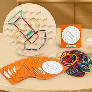 Jeu éducatif en bois : Géoboard avec cartes de motifs et élastiques – Stimule l'imagination et la créativité - Product Image 4