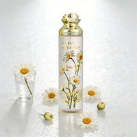 Scenabella 236ML Parfum pour femme Vaporisateur Longue durée Frais Parfum floral de marguerite Brume parfumée avec un couvercle chic en or élégant