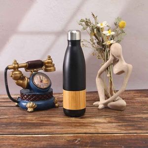 Gobelet en acier inoxydable avec un design moderne et une isolation sous vide - Product Image 4
