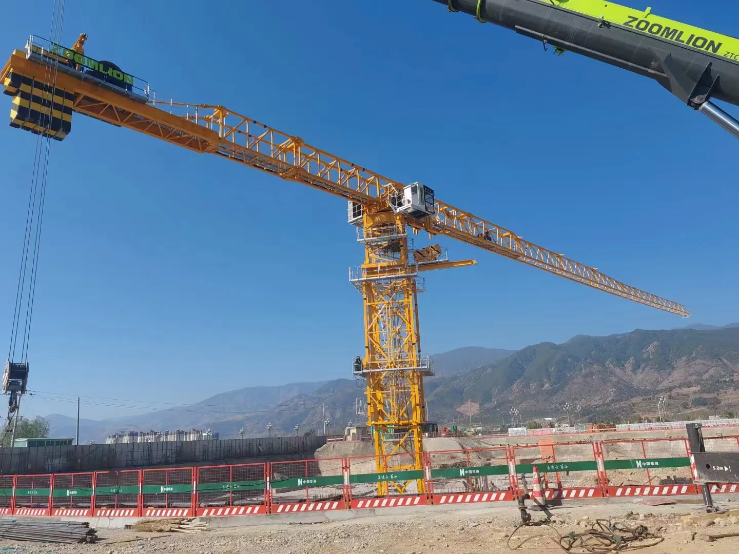 Cina topless gru a torre usato 6 ton gru a torre costruzione a torre gru per la vendita