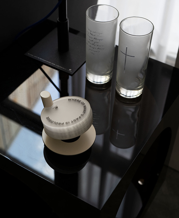 Custom Transparent Waterproof Acrylic Coasters Cup Holders with Polishing & Carving Art Deco Design Custom Sizes · image 5