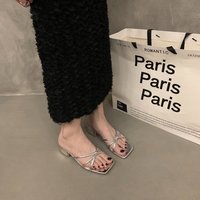 Sandales plates décontractées à bout carré et fines brides pour femme, idéales pour l'extérieur et le quotidien, collection été 2026