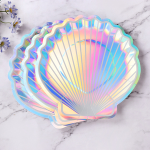 Assiettes en papier de coquillage festonné de sirène <span class=keywords><strong>Assiette</strong></span> de vaisselle de fête jetable Feuille holographique Fête de sirène sous la mer Événement sur le thème - Product Image 1
