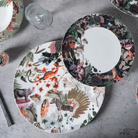 Vente en gros Assiettes en porcelaine osseuse avec imprimé animal Assiettes à dîner Assiette de service pour soirée à thèmes tropicaux
