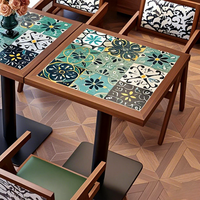 Ensemble de restaurant moderne en bois massif, chaises de salle à manger en mousse haute densité - Mobilier commercial durable pour hôtels, cafés, bars