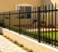 Clôture modulaire en aluminium noir à barres verticales, garde-corps métallique pour aménagement paysager extérieur résidentiel