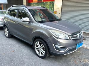 รถยนต์มือสอง Changan CS35 ปี 2015 เครื่องยนต์ 1.6 ลิตร เกียร์อัตโนมัติ 4 สปีด รถ SUV ขนาดกะทัดรัดจากจีน คุณภาพเชื่อถือได้ ประหยัดน้ำมัน เหมาะสำหรับการส่งออกไปไทย - Product Image 3