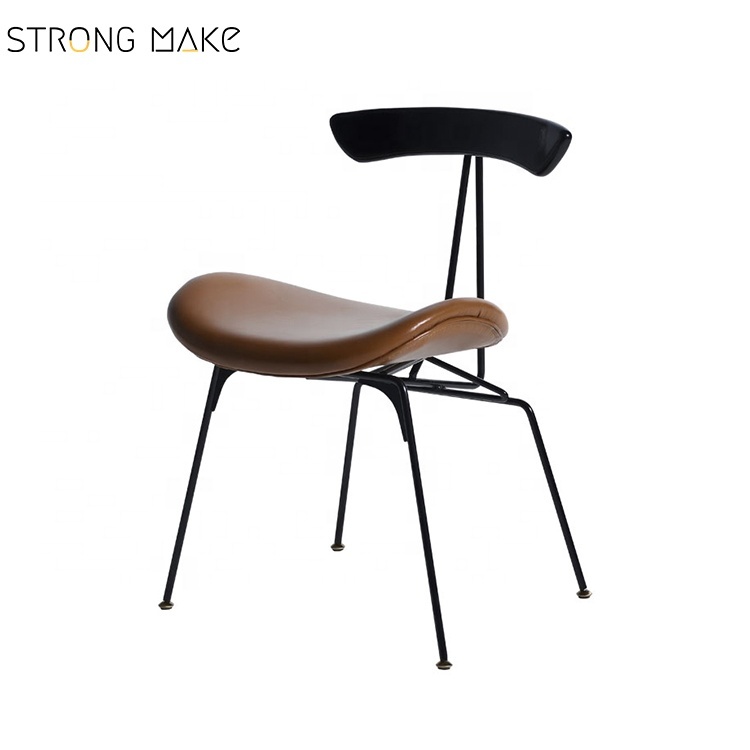 Meubles design moderne créatif dossier d'art de Fer PU cuir stable dinant la chaise en cuir moderne