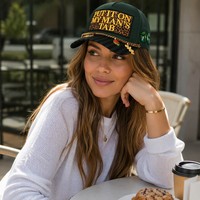 Gorra de Béisbol Bordada en 3D Personalizada de Fábrica, con Parche de Leopardo, Rayas Rosas, Cierre a Presión, Cadena Dorada y Dijes, Alta Calidad