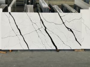 Nouveau design personnalisé Calacatta dalle de quartz artificiel noir plan de travail cuisine comptoir fabrication de pierre de quartz - Product Image 2