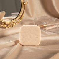 Tampon tonifiant semi-gel coloré bleu, concept rafraîchissant semi-gel, matière première sèche en tissu non tissé