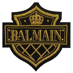 BADGE BLAZER BRODÉ À LA MAIN BADGE À COUDRE Fabriqué en tissu de qualité supérieure - Product Image 1