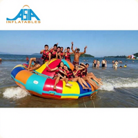 Bateau gonflable personnalisé pour sports nautiques, idéal pour des sports aquatiques excitants