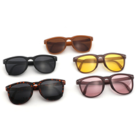 Stock d'usine Oem Logo personnalisé TR90 lunettes pliantes 2025 lunettes de soleil pliables verres polarisés montures Tac lunettes de soleil
