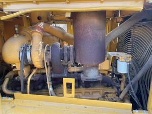 Bulldozer Caterpillar CAT D8R Usado y Confiable, Equipo Pesado para Trabajos de Movimiento de Tierras a Gran Escala - Product Image 6
