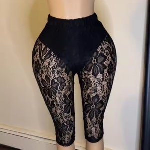 Viviblook Z620PT01 été Streetwear élégant dentelle Shorts maigre pantalon décontracté pour les femmes fête évider pantalon court - Product Image 1