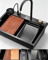 Évier de cuisine professionnel en acier inoxydable noir avec robinet cascade, planche à découper, passoire, lave-tasses et accessoires OEM ODM B2B