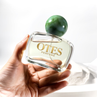 Vente en gros de flacons de parfum vides rectangulaires de nouvelle conception, atomiseur de parfum, pompe de pulvérisation, flacon de parfum transparent pour huile d'olive, 50 ml