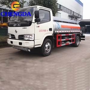 Camión <span class=keywords><strong>Cisterna</strong></span> de Combustible Ligero de Alta Calidad, con Transmisión Automática, Volante a la Izquierda, Diésel, 371Hp, de Acero al Carbono - Product Image 4