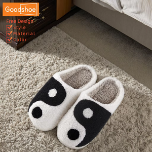 Nouvelles pantoufles d'intérieur confortables en coton pour hommes et couples, chaudes pour l'hiver et l'automne, à semelle épaisse, amortissantes, douces, antidérapantes, en fourrure et TPR - Product Image 1