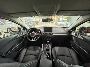 <span class=keywords><strong>Mazda</strong></span> <span class=keywords><strong>3</strong></span> Ankersaira 2016 Berlina 1.5L Automatica Guida a Sinistra Pneumatici R16 Alta Qualità Comfort Auto Usata - Product Image 2