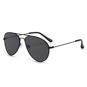 Nuevas gafas de sol con lentes curvadas inversas para hombre, montura metálica, protección UV400, tipo 3, lentes de PC de marco completo, YC3025 B8 - Product Image 4