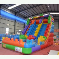 Toboggan gonflable à thème de blocs de construction, toboggan double, château gonflable pour sauter, toboggan pour intérieur et extérieur, vente chaude