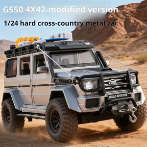 Modèle de <span class=keywords><strong>voiture</strong></span> tout-terrain en alliage moulé sous pression 1:24 avec accessoires amovibles, son V8, lumière, treuil et amortisseurs, fonction de recul pour garçons - Product Image 1