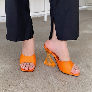 2022 Spring New <b>slippers</b> for Women's Outer Wear Fashion Sandals with Crystal Heels Flip Flops - Product Image 3