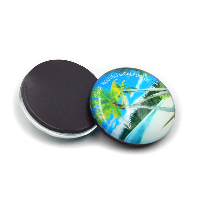 China Manufacturer Custom Photo Design 3D Round Crystal Dome Glass Fridge Magnet with Tourist Theme for Souvenirs Gifts