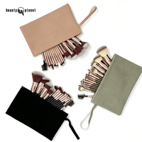 Beauty Planet OEM ODM Logo Ensemble de 15 pinceaux de maquillage, pinceaux pour poudre libre, fard à paupières, blush, ensemble de pinceaux de maquillage rose de luxe avec sac