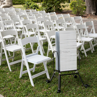 Vente en gros de chaises de banquet pliantes en plastique en résine blanche pour événements en plein air pour hôtels Wimbledon tente de style jardin mariages
