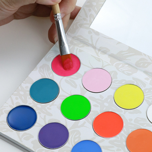 مجموعة ألوان متعددة الوظائف للرسم على الوجه والجسم من GP بشعار خاص، مقاومة للماء وقابلة للغسل - Product Image 2