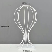 Support à fleurs géométrique en fer forgé de style festif européen, accessoires décoratifs fabriqués en Chine pour tables de mariage