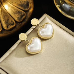 Conjunto de Joyería de Perlas de Imitación en Forma de Corazón, Collar y Aretes de Acero Inoxidable, Chapado en Oro de 18K, para Mujer, Regalo - Product Image 2