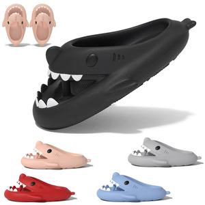 2024 regalos <span class=keywords><strong>de</strong></span> Navidad nublado <span class=keywords><strong>tiburón</strong></span> diapositivas zapatos suaves antideslizantes nube zapatillas <span class=keywords><strong>tiburón</strong></span> sandalias <span class=keywords><strong>chanclas</strong></span> mujeres hombres - Product Image 2