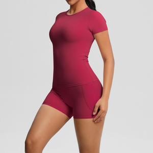 Ropa de gimnasia personalizada y mallas de bolsillo ajustadas, manga corta cepillada suave para yoga y deportes, conjuntos altos, conjunto de 2 piezas, Spandex/nailon - Product Image 1